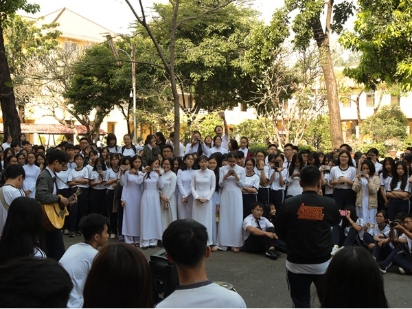Ra-đa học đường: “Bắt sóng” những giờ ra chơi kiểu mới của teen 2K