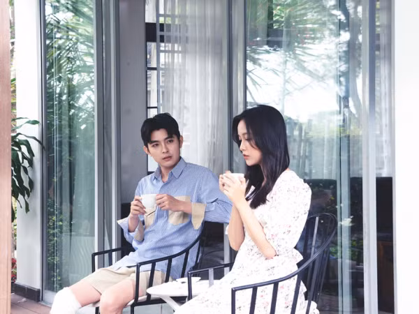 Hương Ly thoát mác “thánh nữ cover”, tung MV và phim ngắn cùng lúc