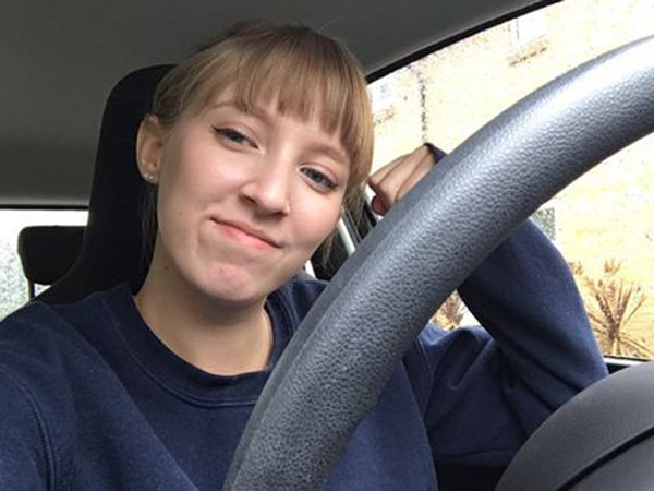 Căn bệnh siêu hiếm khiến cô gái trẻ dị ứng với cả nước mắt của chính mình