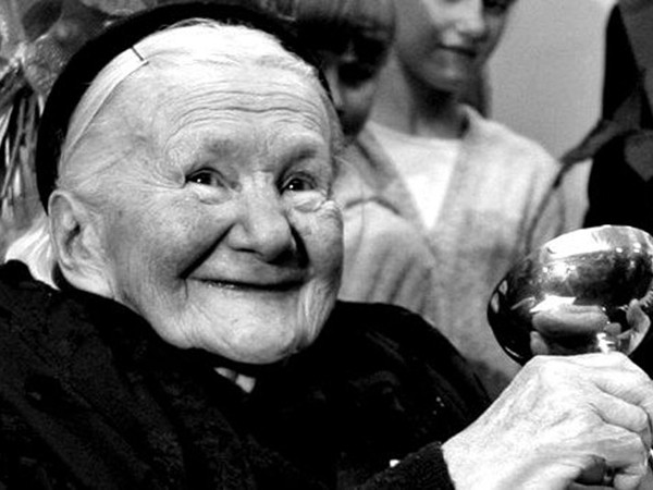 Bạn có sẵn sàng giúp đỡ khi phải đánh đổi bằng sự an toàn của chính mình?