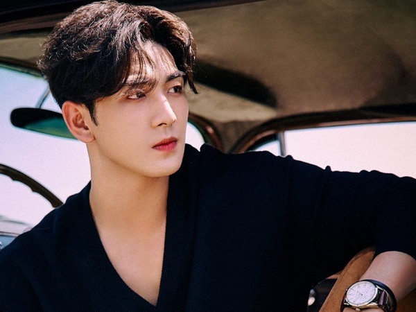 Baekho (NU’EST) “trở lại và lợi hại hơn xưa” khi lần thứ hai lên trang bìa của Men's Health