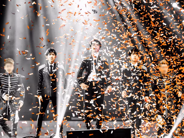 TFBOYS vướng phải những chỉ trích không đáng có do những sai sót của thầy giáo biên đạo