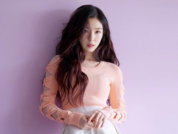 Cùng đọc một cuốn sách, RM (BTS) được khen còn Irene (Red Velvet) gặp vạ