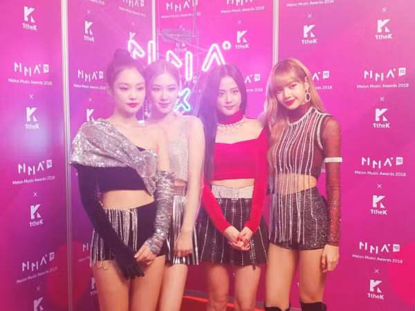 Không phải Jennie, Rosé mới là cô gái sáng nhất Black Pink trong đêm trao giải MMA