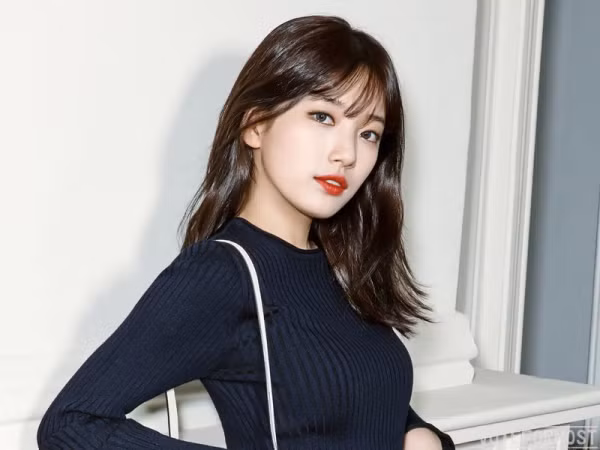 Không thể nhịn cười khi biết Suzy có tới hai tài khoản Instagram để theo dõi lẫn nhau