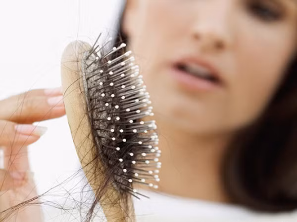 Mái tóc vốn vô cùng mỏng manh, dễ bị tổn thương, làm sao để tóc không rụng?