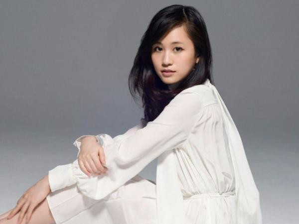 "Acchan" Maeda Atsuko đang hẹn hò với giám đốc một công ty may mặc?