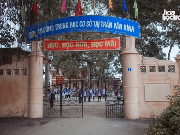 Vụ cô giáo bị tố xúc phạm học sinh: Học sinh hoang mang, phụ huynh bức xúc