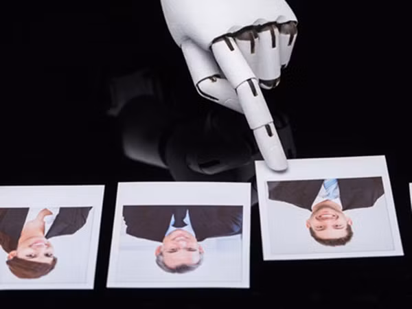 Hàng trăm công ty Mỹ dùng robot để tuyển dụng nhân viên