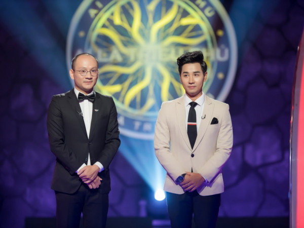 Phan Đăng ngỡ ngàng khi Nguyên Khang "soán ngôi" làm MC "Ai là triệu phú"