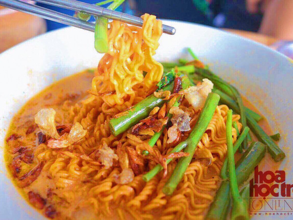 Trưa nay "măm" gì: Đủ món phá lấu ở Phùng Văn Cung!