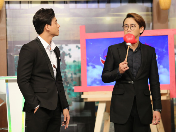 "Thầy giáo mưa" Mai Tài Phến trở thành "quân sư quạt mo" trong "Giải Mã Tình Yêu"