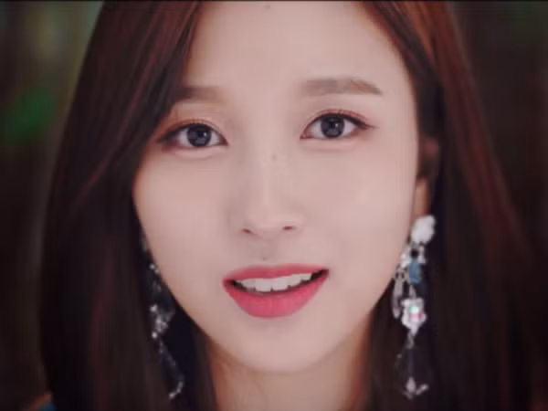 Teaser của TWICE: Ai cũng xinh đẹp rạng ngời nhưng Mina lại bất ngờ nổi nhất