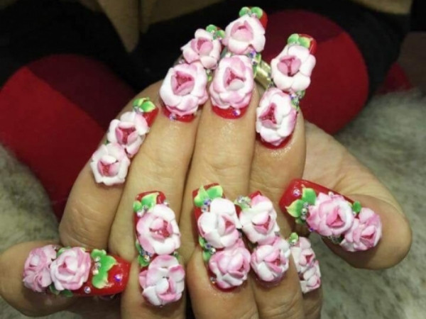 Khi bạn muốn học làm bánh kem mà bố mẹ bắt học nail