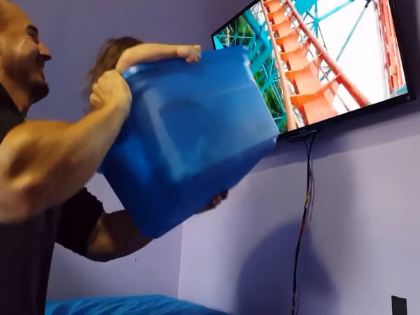 Hóa ra trên thế giới này, có một loại tàu lượn siêu tốc mang tên... "Bố"!