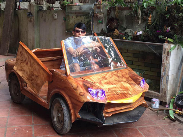 Ngắm “siêu xe” Lamborghini bằng gỗ độc đáo giá của 9X Hà Nội