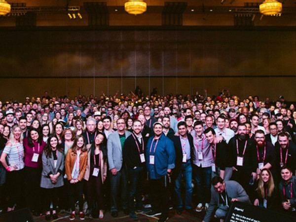 Có thể bạn không tin: Startup có 700 nhân viên nhưng không có văn phòng làm việc