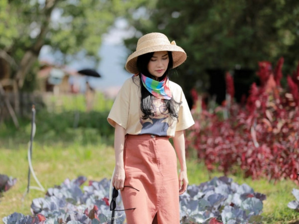 Vừa lấn sân điện ảnh, Sĩ Thanh đã được khán giả chú ý với vai diễn đầu tay duyên dáng