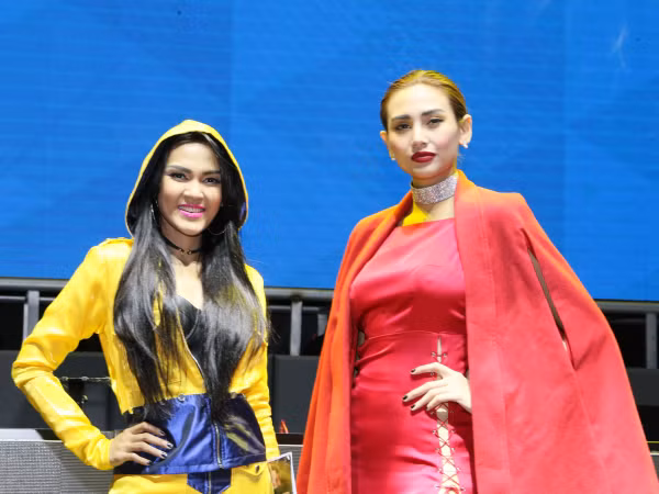 Bận làm cố vấn Vietnam Next Top Model, siêu mẫu Hoàng Yến vẫn kịp ra mắt sản phẩm âm nhạc mới