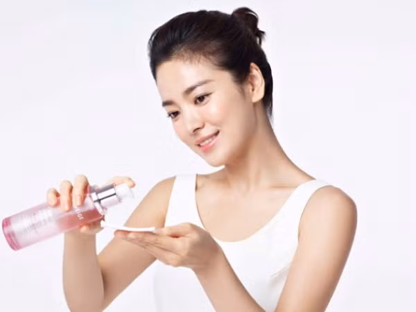 Thời tiết đang chuyển dần từ nóng ẩm sang lạnh khô, mùa Thu rồi, bạn cần giỏ mỹ phẩm mới!