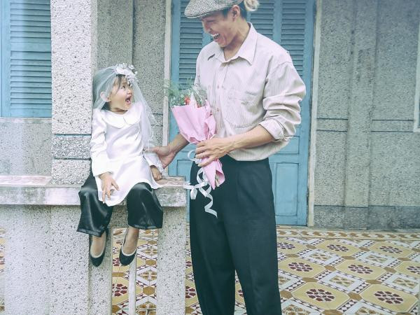 Ngắm bộ ảnh "Thư gửi con gái" được chụp bằng điện thoại đầy cảm xúc