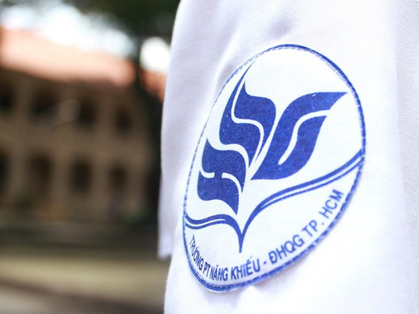 Vụ siết chặt nội quy của Phổ Thông Năng Khiếu (TP.HCM): Khi thầy cô lên tiếng