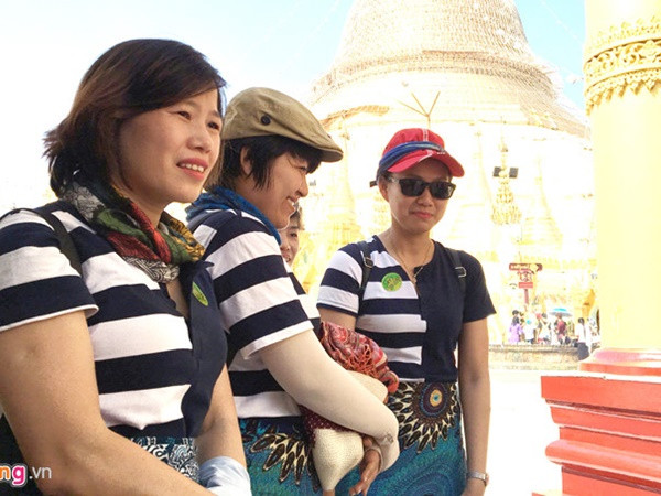 "Vé chợ đen" trận Việt Nam gặp Myanmar tăng gấp 5 lần