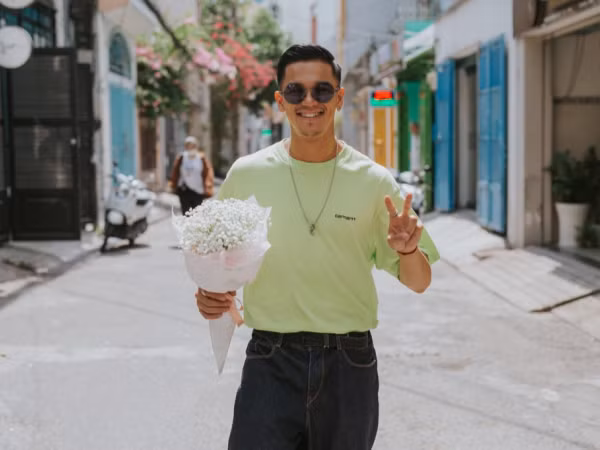 Trọng Hiếu gửi lời chúc thiết thực đến "hội chị em" bằng ca khúc mới siêu ngọt ngào