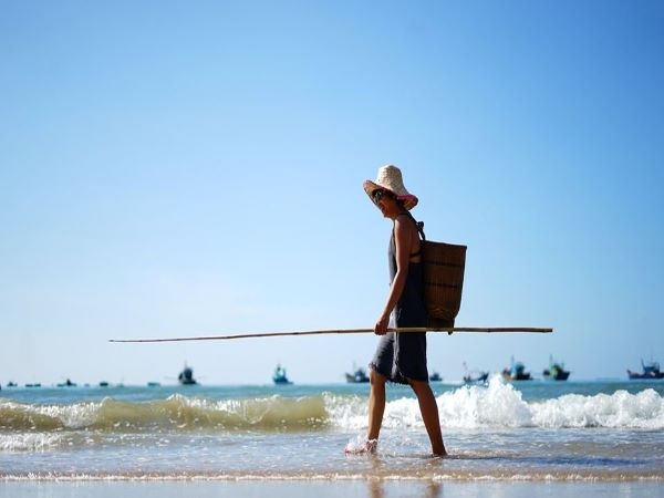 "Đón Hè" sớm bằng một chuyến đi câu ở làng chài Bình Thuận