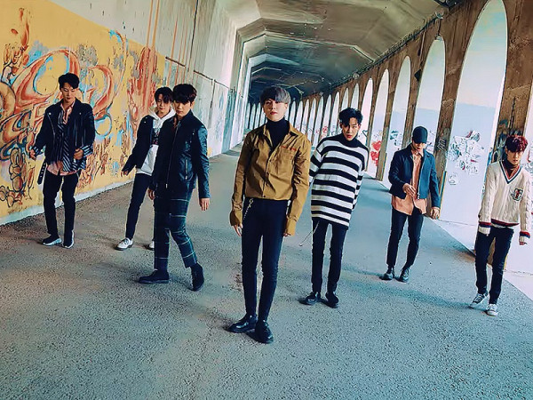 Không thể tin nổi, GOT7 suýt tan đàn xẻ nghé, đại chiến chỉ vì một tấm thảm