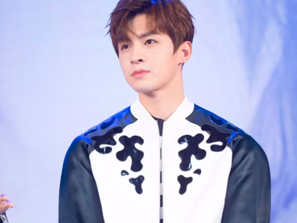 Cao Thái Vũ trong “Thanh xuân đấu”: Lại thêm một chàng nam thần chốn học đường 