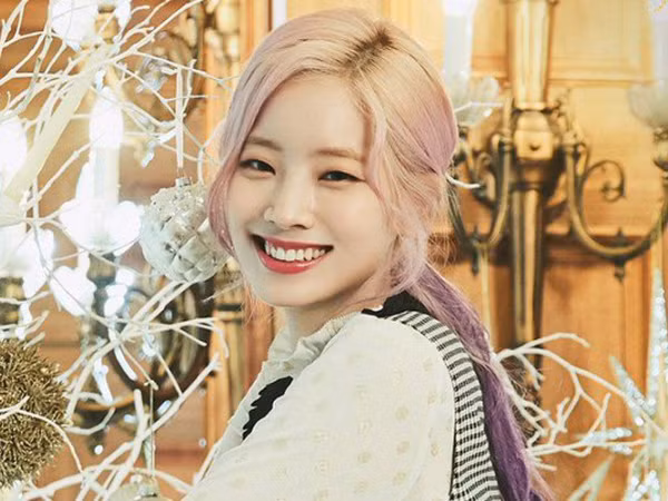 Vì sao Dahyun (TWICE) được dự đoán là idol khó bị "Hung thần" Dispatch "tóm" nhất?