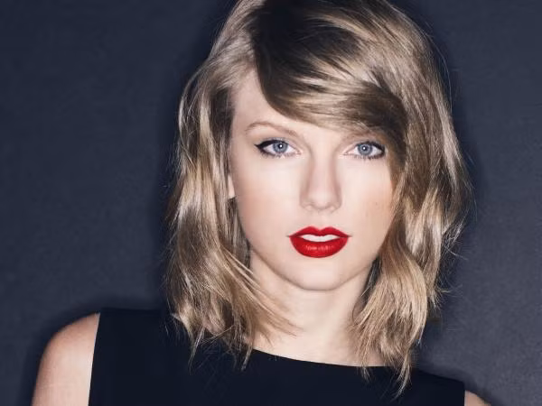 Taylor Swift sẽ ra mắt album mới vào dịp Giáng sinh năm nay?