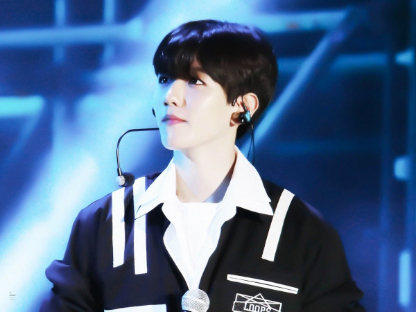 Cư dân mạng cảm động trước cách Baekhyun (EXO) bảo vệ danh dự của fan