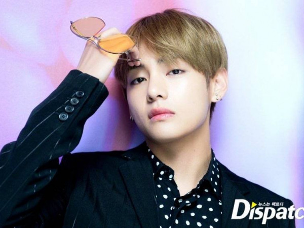 Đẹp trai như thế, mà V (BTS) bị giám đốc Bang quên tên suốt cả năm