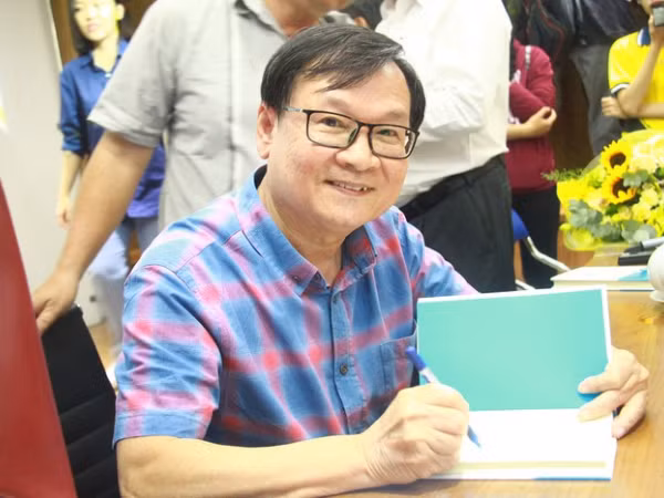 Chơi gì cuối tuần?: Hẹn với tác giả Nguyễn Nhật Ánh, cùng thắp sáng cây thông Giáng Sinh