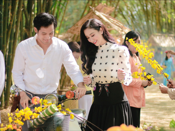 "Hoa hậu Bolero" Hà Thu tung MV "Xuân đẹp làm sao" nhân ngày vui cả nước 