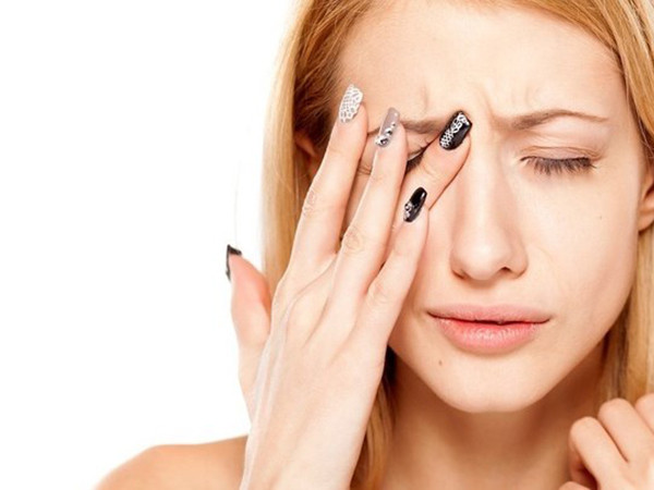 Những thói quen hàng ngày có thể gây tổn hại cho thị lực của bạn