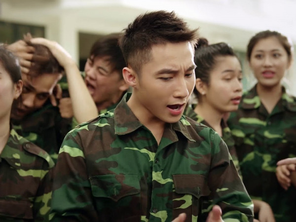 Sơn Tùng M-TP từ chối vai nam chính "Hậu duệ Mặt Trời" phiên bản Việt