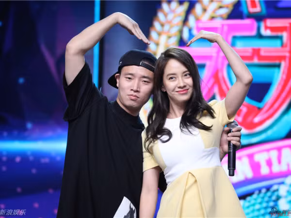Song Ji Hyo thấy buồn vì Gary giữ bí mật chuyện kết hôn với dàn cast "Running Man"