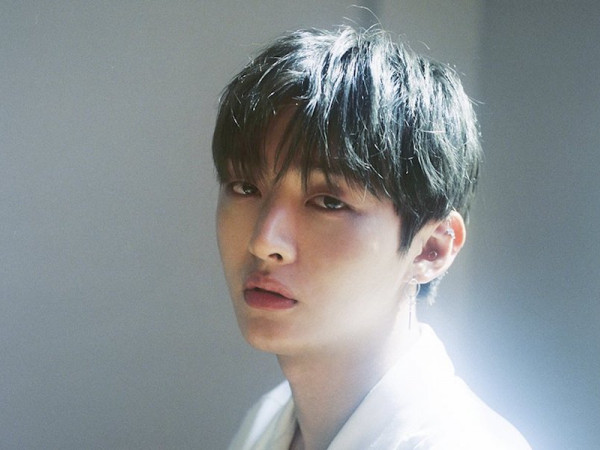 Wanna One còn chưa tan rã, có lẽ nào Yoon Ji Sung đã tiến hành kế hoạch solo?