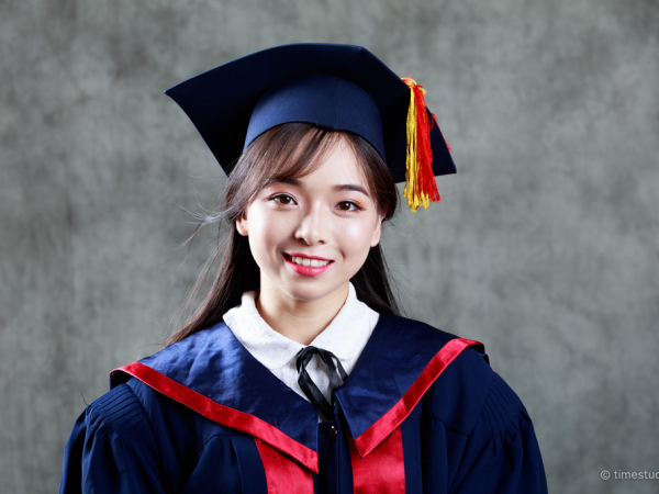 Cô bạn thủ khoa xinh xắn này sẽ “phá vỡ” mọi định kiến của bạn về môn Triết học