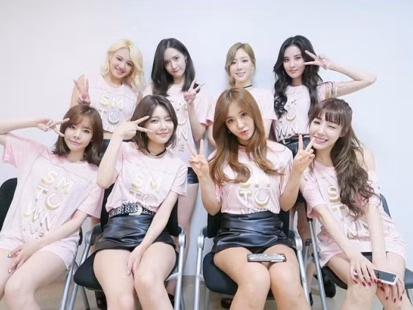 Sunny và Yuri trả lời khéo về tương lai của SNSD khi được hỏi "SNSD có tồn tại mãi mãi?"