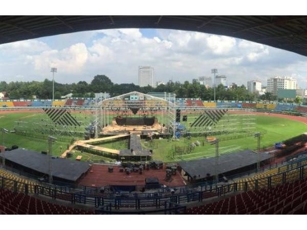 Hé lộ hình ảnh sân khấu liveshow hoành tráng của Đông Nhi