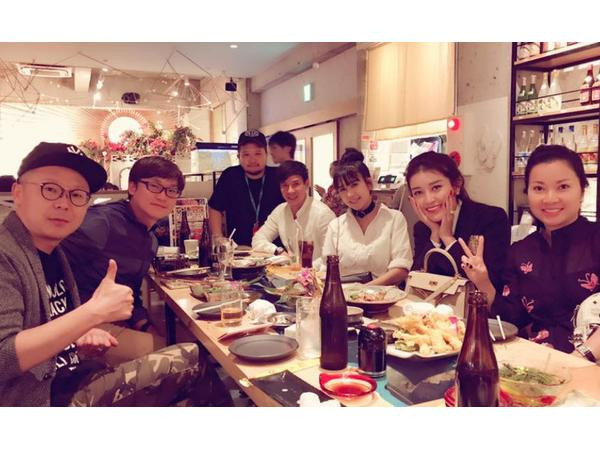 Vợ chồng Lý Hải và Huyền My tươi tắn lên đường sang Nhật Bản tham dự Liên hoan phim Quốc tế