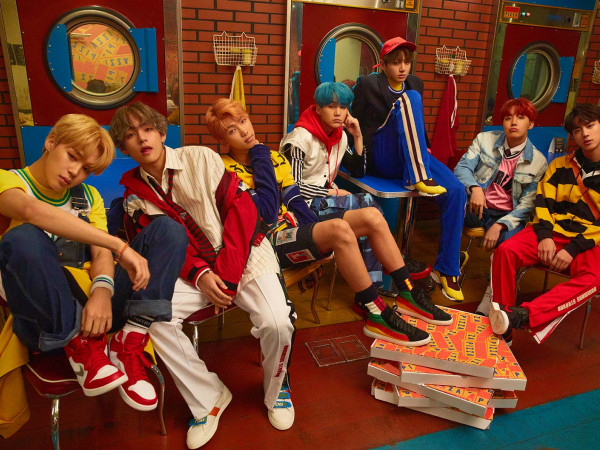 Trước giờ comeback, BTS bất ngờ bị rò rỉ album mới, bị hacker chiếm dụng tài khoản fancafe