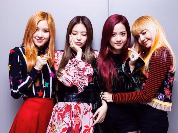 Black Pink: Những cô gái trẻ đang góp phần định nghĩa lại khái niệm nữ tính