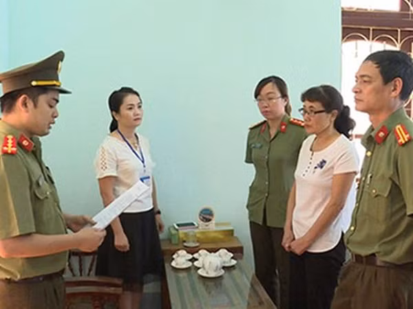 Vụ gian lận thi cử Sơn La: 4 bị can khai nhận hơn 3 tỷ đồng để nâng điểm