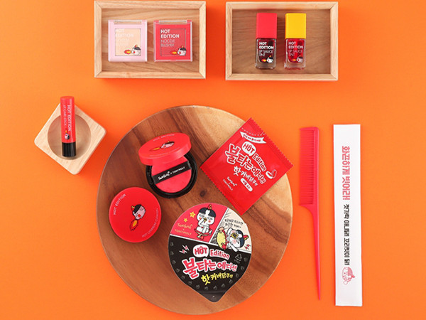 Ai nghiện mì ramen sẽ mê luôn bộ sưu tập đồ trang điểm lấy cảm hứng từ ramen này!