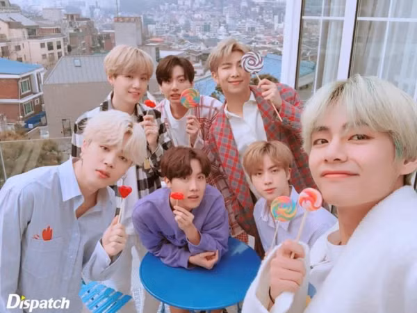 BTS, bảy vị thần tình yêu mang sứ mệnh phủ màu hồng lên khắp thế giới